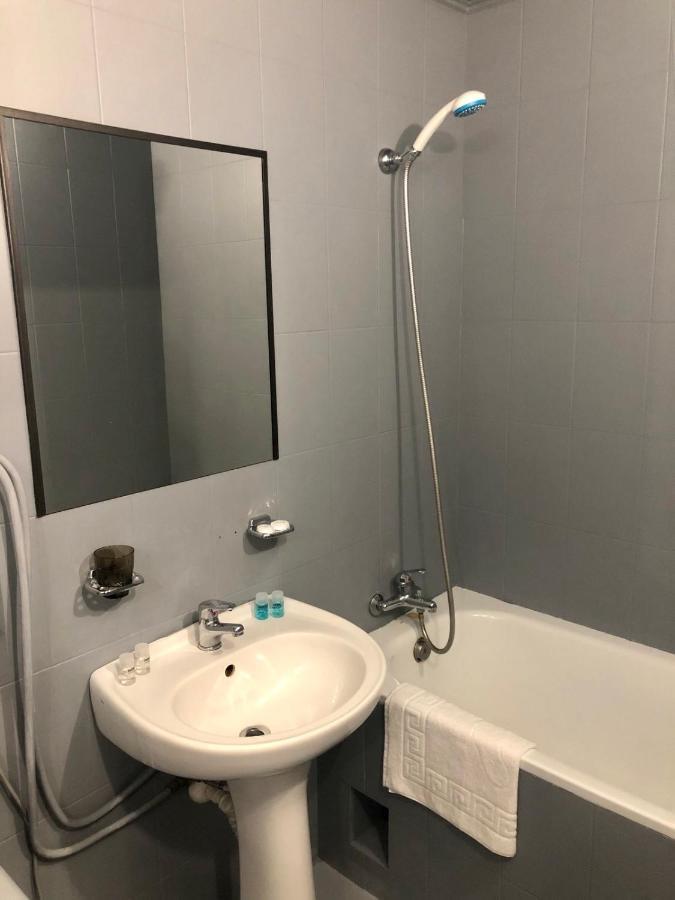 Mini Hotel Vesna Dnipro Ngoại thất bức ảnh