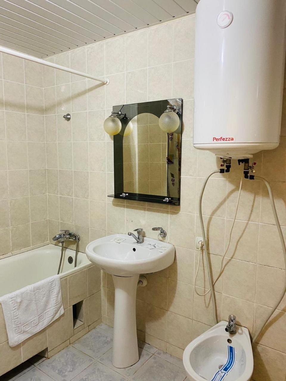 Mini Hotel Vesna Dnipro Ngoại thất bức ảnh