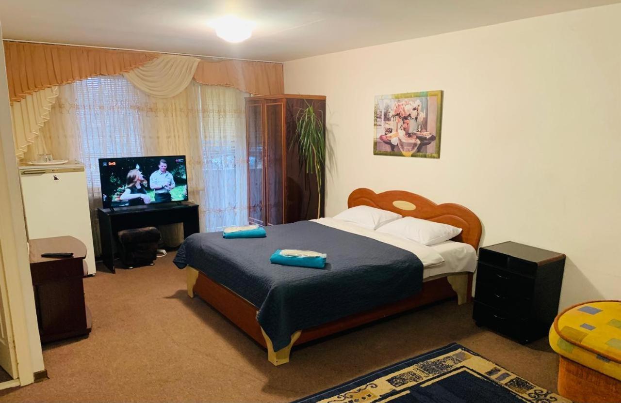 Mini Hotel Vesna Dnipro Ngoại thất bức ảnh