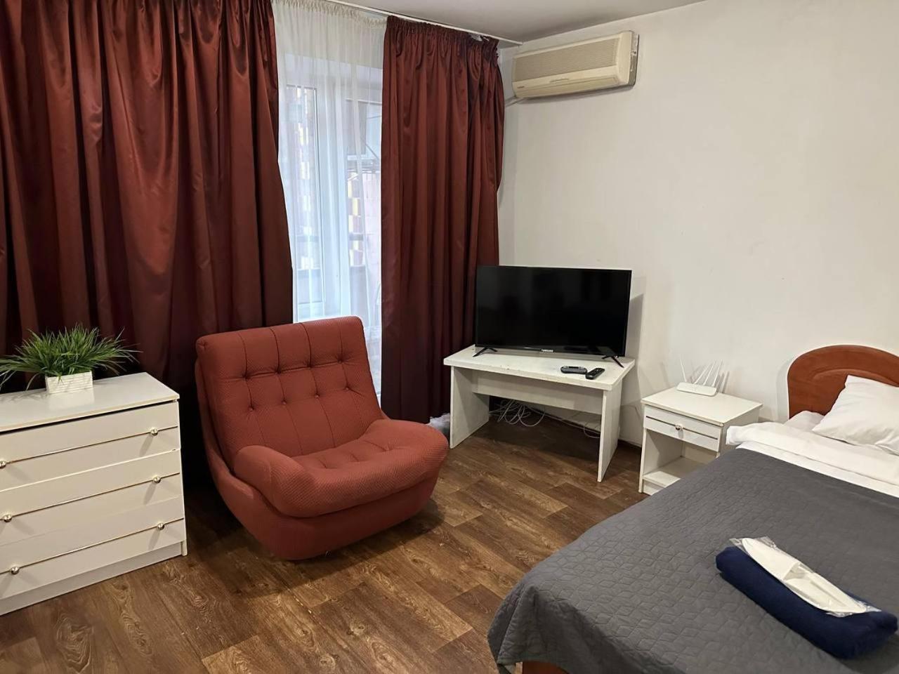 Mini Hotel Vesna Dnipro Ngoại thất bức ảnh
